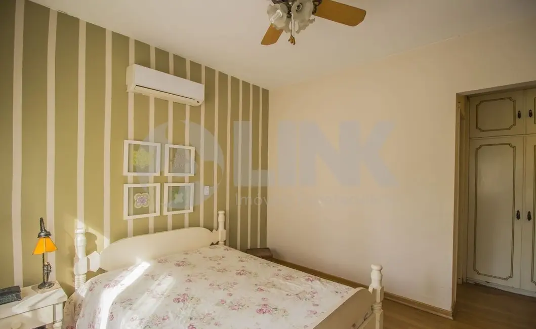 Foto 6 de Apartamento com 3 quartos à venda, 127m2 em Moinhos de Vento, Porto Alegre - RS