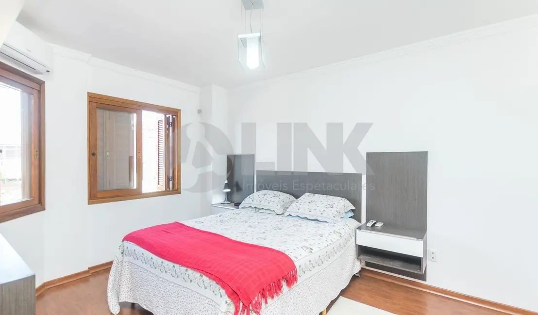 Casa com 3 quartos à venda, 182m2 em Vila Ipiranga, Porto Alegre - RS - imagem 4 Foto 4 de Casa com 3 quartos à venda, 182m2 em Vila Ipiranga, Porto Alegre - RS