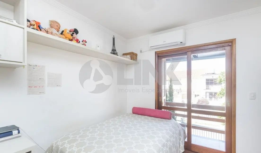 Casa com 3 quartos à venda, 182m2 em Vila Ipiranga, Porto Alegre - RS - imagem 7 Foto 7 de Casa com 3 quartos à venda, 182m2 em Vila Ipiranga, Porto Alegre - RS