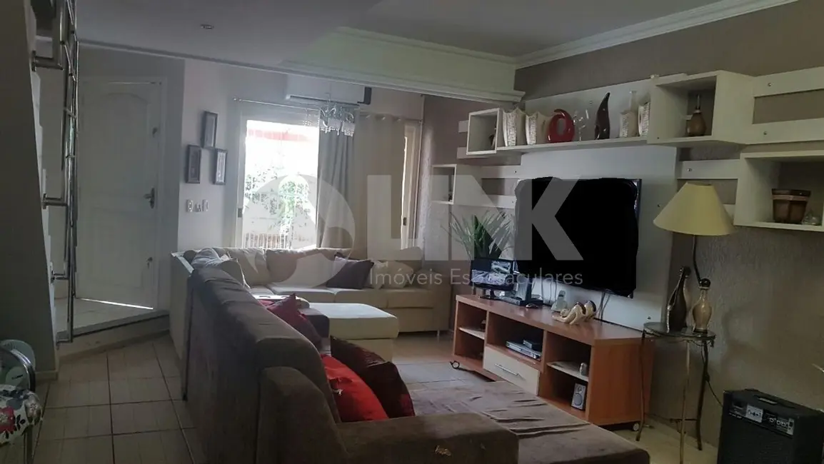 Foto 6 de Casa com 3 quartos à venda, 165m2 em Sarandi, Porto Alegre - RS