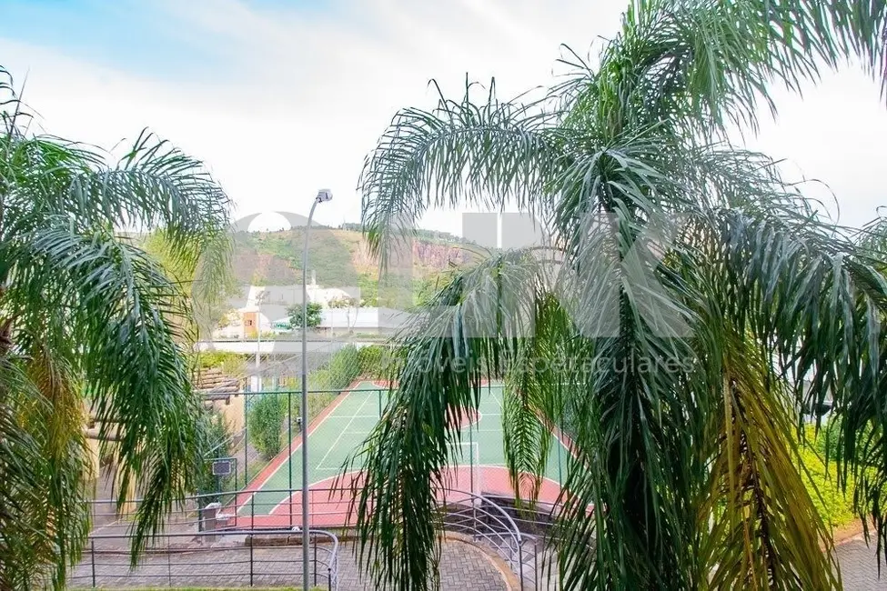 Foto 3 de Apartamento com 3 quartos à venda, 79m2 em Jardim Carvalho, Porto Alegre - RS