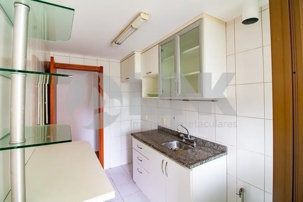 Foto 8 de Apartamento com 3 quartos à venda, 79m2 em Jardim Carvalho, Porto Alegre - RS