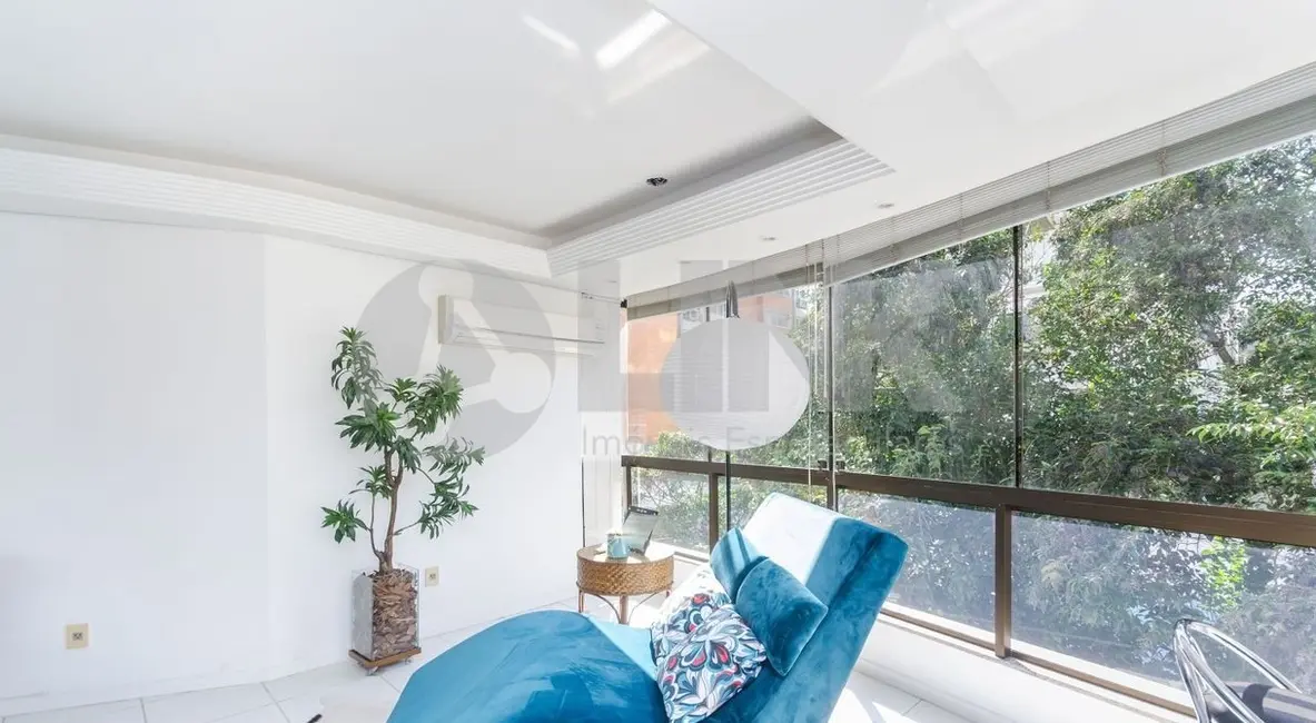 Apartamento com 3 quartos à venda, 123m2 em Higienópolis, Porto Alegre - RS - imagem 4 Foto 4 de Apartamento com 3 quartos à venda, 123m2 em Higienópolis, Porto Alegre - RS