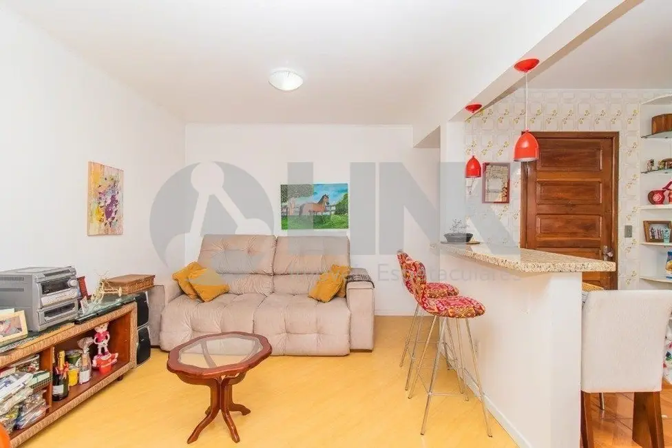 Apartamento com 2 quartos à venda, 77m2 em Passo da Areia, Porto Alegre - RS - imagem 6 Foto 6 de Apartamento com 2 quartos à venda, 77m2 em Passo da Areia, Porto Alegre - RS
