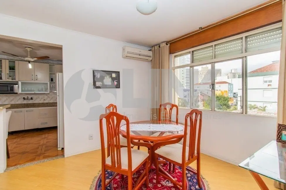 Apartamento com 2 quartos à venda, 77m2 em Passo da Areia, Porto Alegre - RS - imagem 4 Foto 4 de Apartamento com 2 quartos à venda, 77m2 em Passo da Areia, Porto Alegre - RS