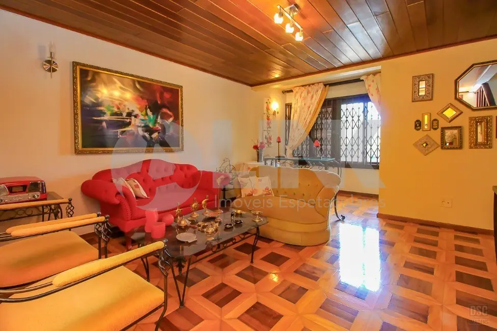 Casa com 3 quartos à venda, 255m2 em Vila Ipiranga, Porto Alegre - RS - imagem 5 Foto 5 de Casa com 3 quartos à venda, 255m2 em Vila Ipiranga, Porto Alegre - RS