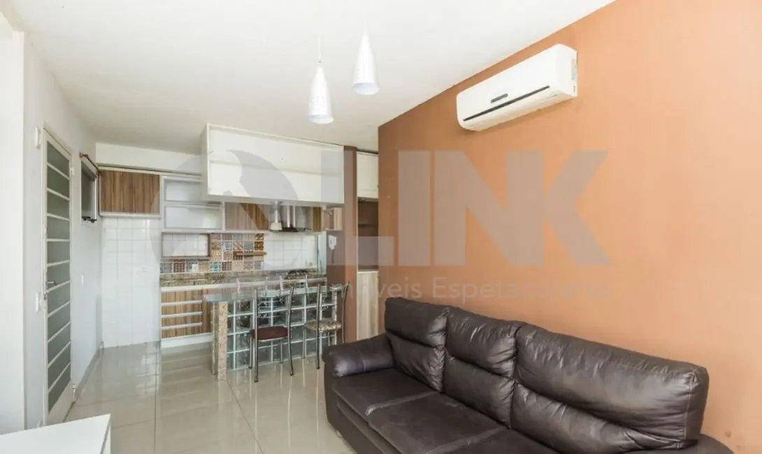 Foto 3 de Apartamento com 3 quartos à venda, 53m2 em São Sebastião, Porto Alegre - RS