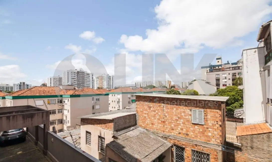 Apartamento com 3 quartos à venda, 82m2 em Passo da Areia, Porto Alegre - RS - imagem 6 Foto 6 de Apartamento com 3 quartos à venda, 82m2 em Passo da Areia, Porto Alegre - RS