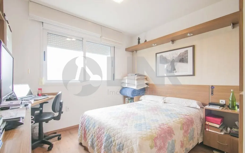 Foto 9 de Apartamento com 2 quartos à venda, 72m2 em Cristo Redentor, Porto Alegre - RS