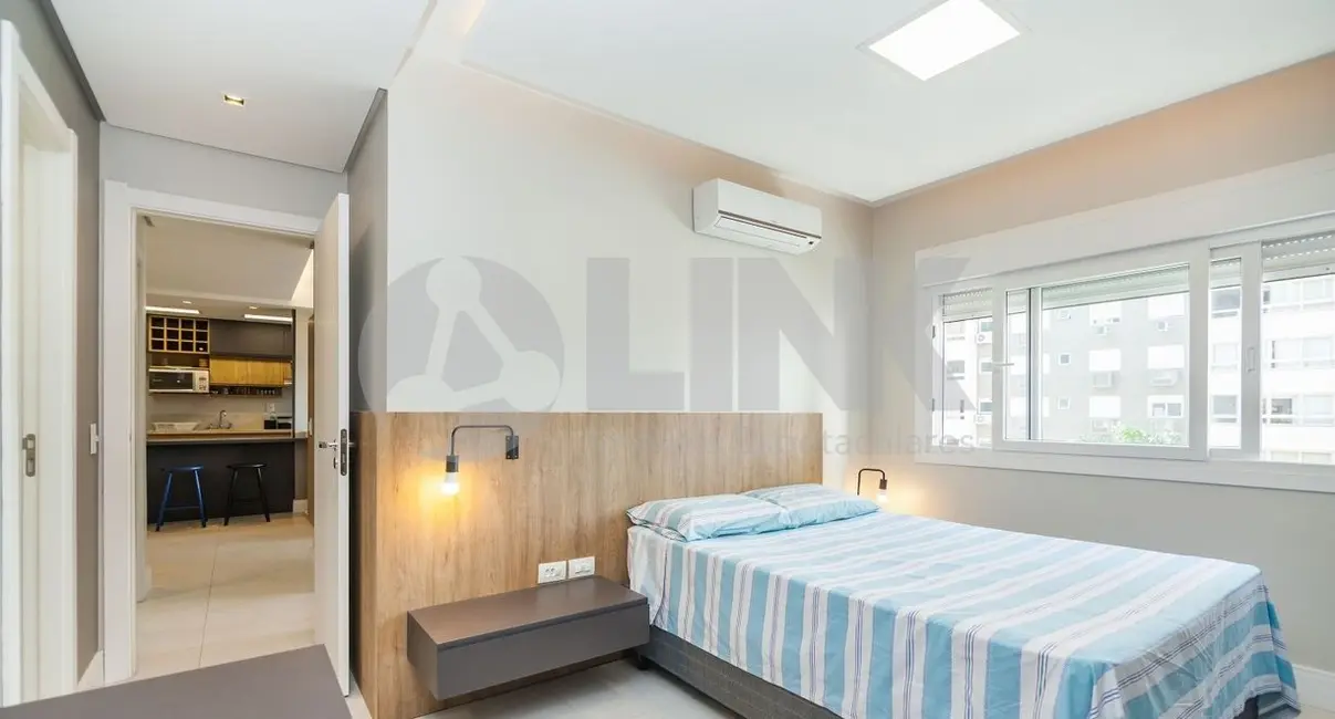 Foto 4 de Apartamento com 2 quartos à venda, 60m2 em São Sebastião, Porto Alegre - RS