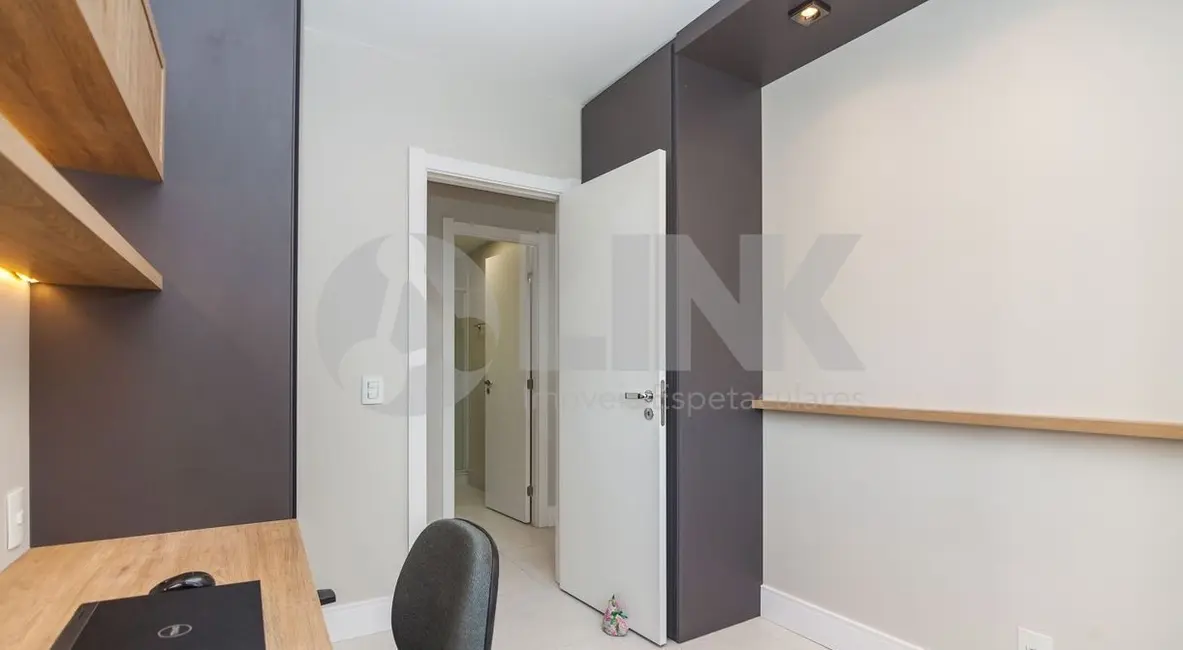 Foto 8 de Apartamento com 2 quartos à venda, 60m2 em São Sebastião, Porto Alegre - RS