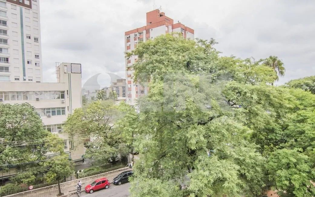 Apartamento com 3 quartos à venda, 98m2 em Moinhos de Vento, Porto Alegre - RS - imagem 9 Foto 9 de Apartamento com 3 quartos à venda, 98m2 em Moinhos de Vento, Porto Alegre - RS