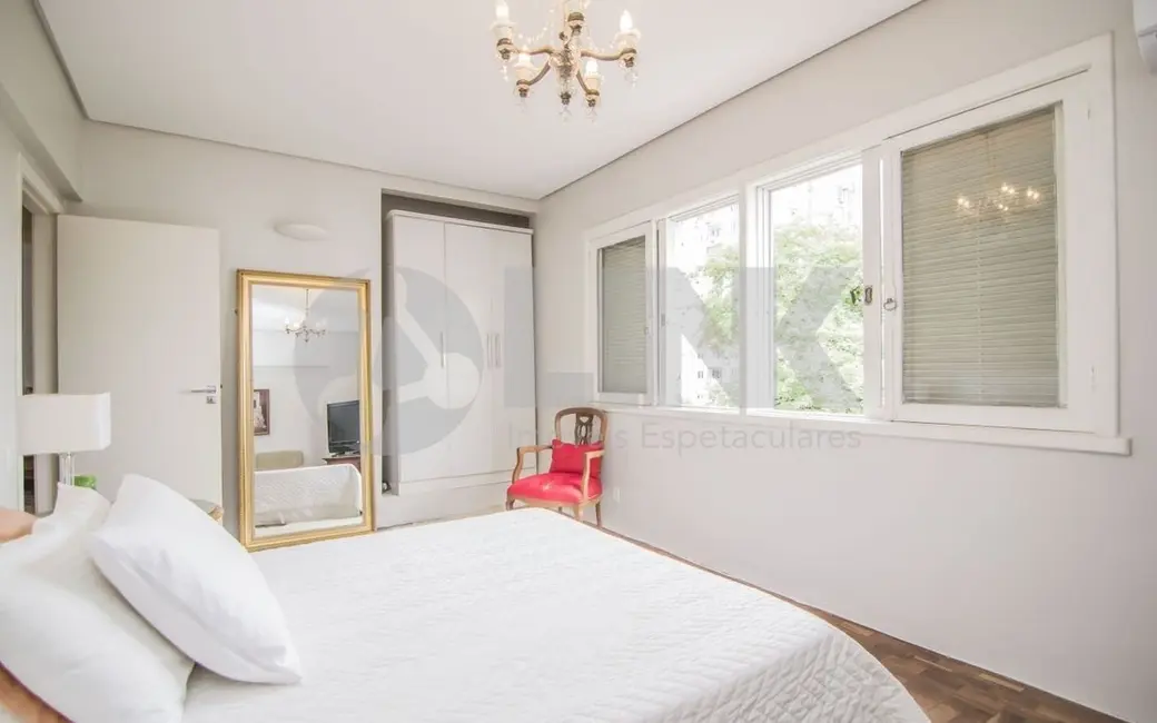 Apartamento com 3 quartos à venda, 98m2 em Moinhos de Vento, Porto Alegre - RS - imagem 7 Foto 7 de Apartamento com 3 quartos à venda, 98m2 em Moinhos de Vento, Porto Alegre - RS