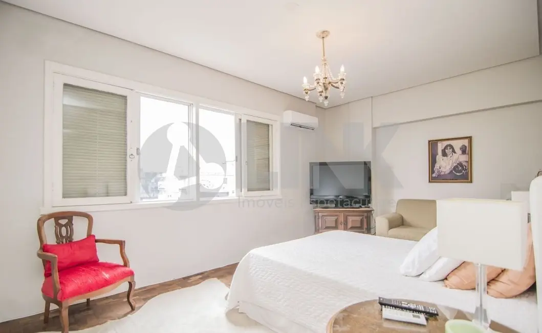 Apartamento com 3 quartos à venda, 98m2 em Moinhos de Vento, Porto Alegre - RS - imagem 5 Foto 5 de Apartamento com 3 quartos à venda, 98m2 em Moinhos de Vento, Porto Alegre - RS