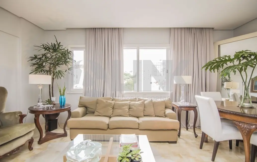 Apartamento com 3 quartos à venda, 98m2 em Moinhos de Vento, Porto Alegre - RS - imagem 4 Foto 4 de Apartamento com 3 quartos à venda, 98m2 em Moinhos de Vento, Porto Alegre - RS