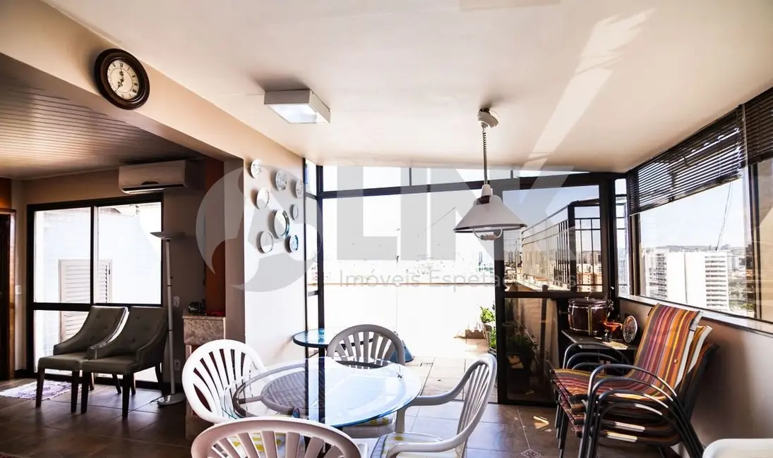 Foto 8 de Apartamento com 3 quartos à venda, 157m2 em Cristo Redentor, Porto Alegre - RS