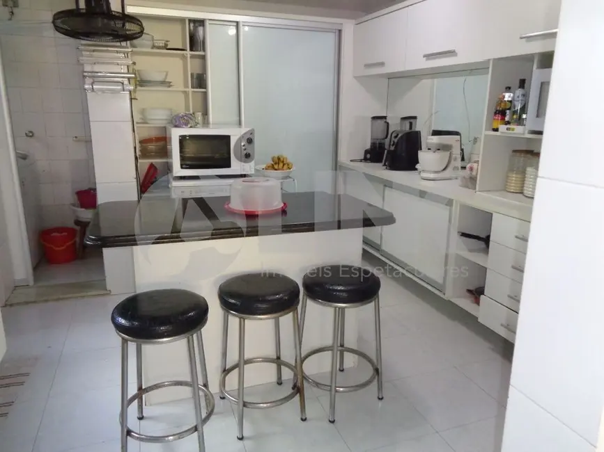 Apartamento com 3 quartos à venda, 125m2 em Moinhos de Vento, Porto Alegre - RS - imagem 8 Foto 8 de Apartamento com 3 quartos à venda, 125m2 em Moinhos de Vento, Porto Alegre - RS
