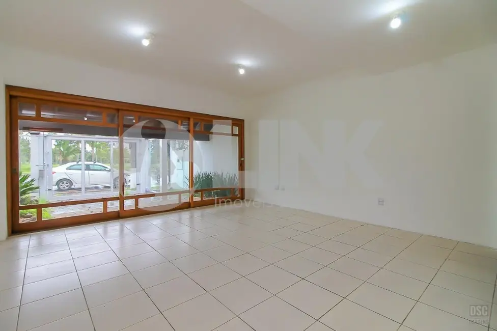 Casa com 3 quartos à venda, 258m2 em Sarandi, Porto Alegre - RS - imagem 7 Foto 7 de Casa com 3 quartos à venda, 258m2 em Sarandi, Porto Alegre - RS