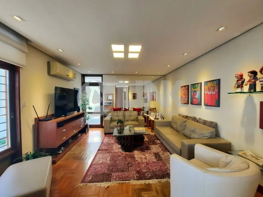 Foto 3 de Casa com 3 quartos à venda, 160m2 em Jardim Botânico, Porto Alegre - RS