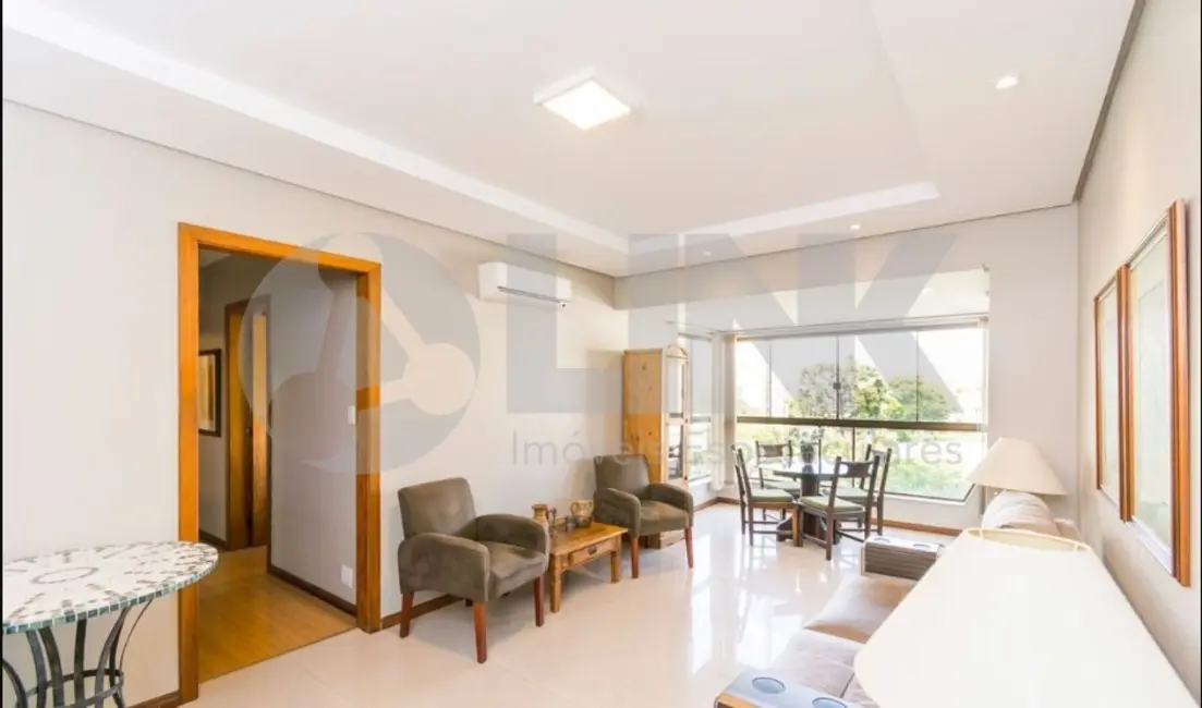 Apartamento com 3 quartos à venda, 118m2 em Passo da Areia, Porto Alegre - RS - imagem 3 Foto 3 de Apartamento com 3 quartos à venda, 118m2 em Passo da Areia, Porto Alegre - RS