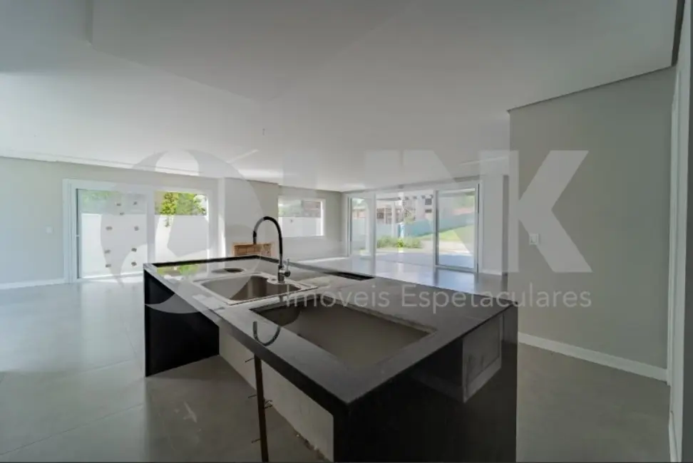 Foto 8 de Casa de Condomínio com 3 quartos à venda, 300m2 em Vila Nova, Porto Alegre - RS