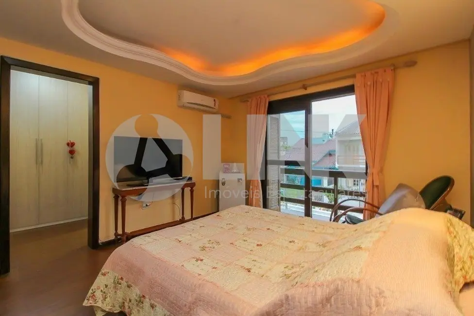 Casa com 3 quartos à venda, 167m2 em Hípica, Porto Alegre - RS - imagem 9 Foto 9 de Casa com 3 quartos à venda, 167m2 em Hípica, Porto Alegre - RS