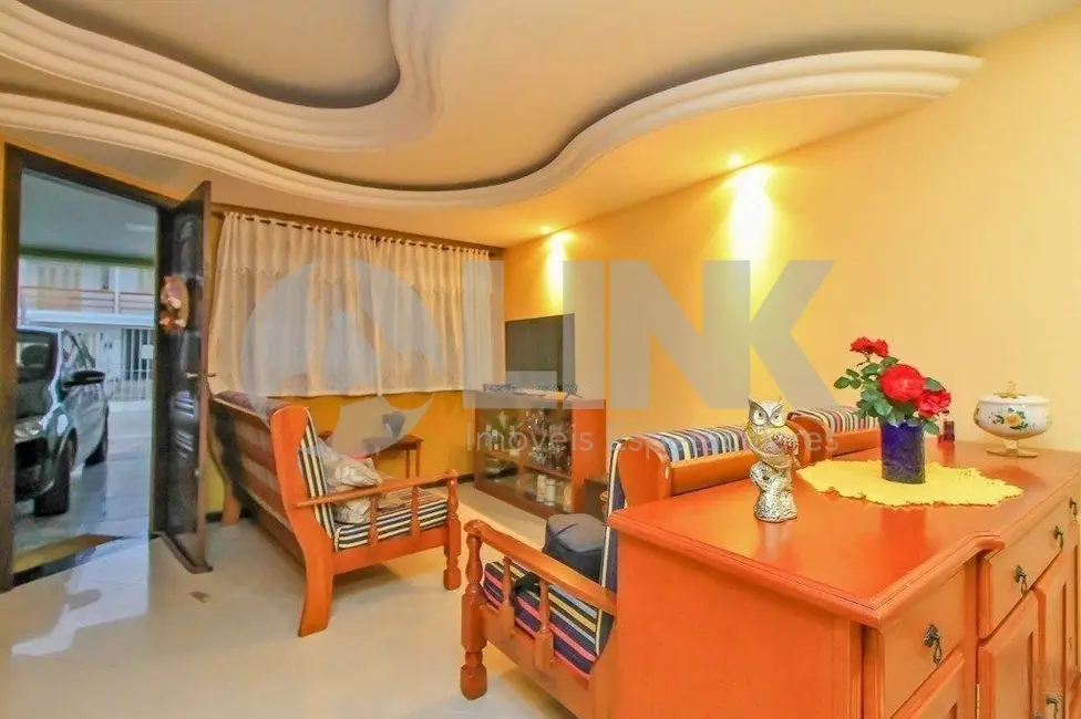 Casa com 3 quartos à venda, 167m2 em Hípica, Porto Alegre - RS - imagem 5 Foto 5 de Casa com 3 quartos à venda, 167m2 em Hípica, Porto Alegre - RS