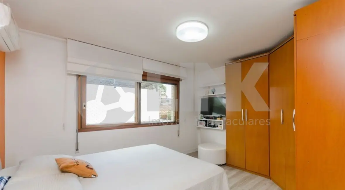 Foto 7 de Apartamento com 3 quartos à venda, 138m2 em Jardim Lindóia, Porto Alegre - RS