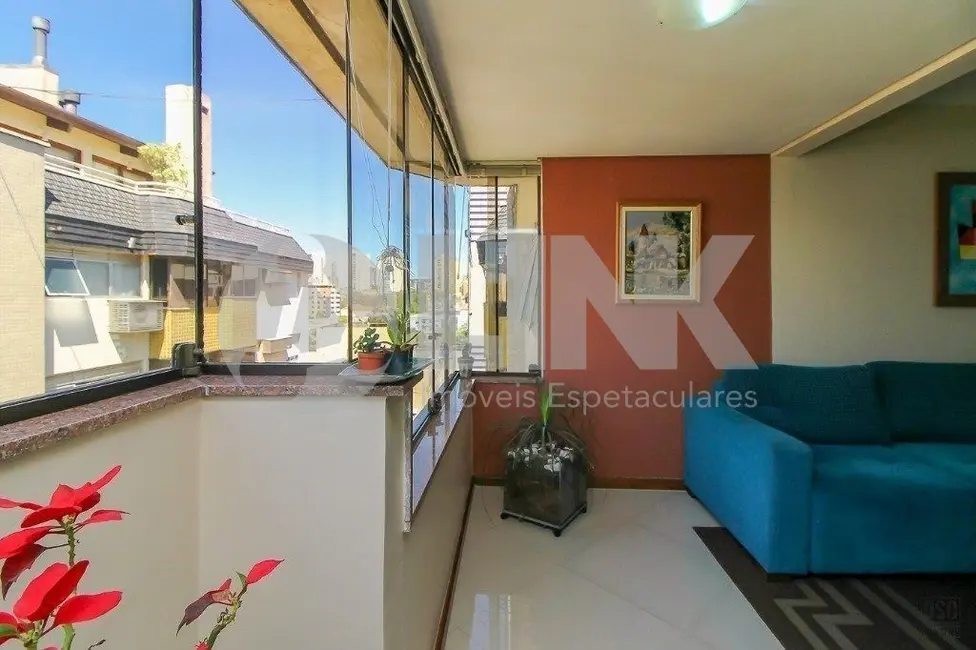 Foto 7 de Apartamento com 3 quartos à venda, 206m2 em Cristo Redentor, Porto Alegre - RS