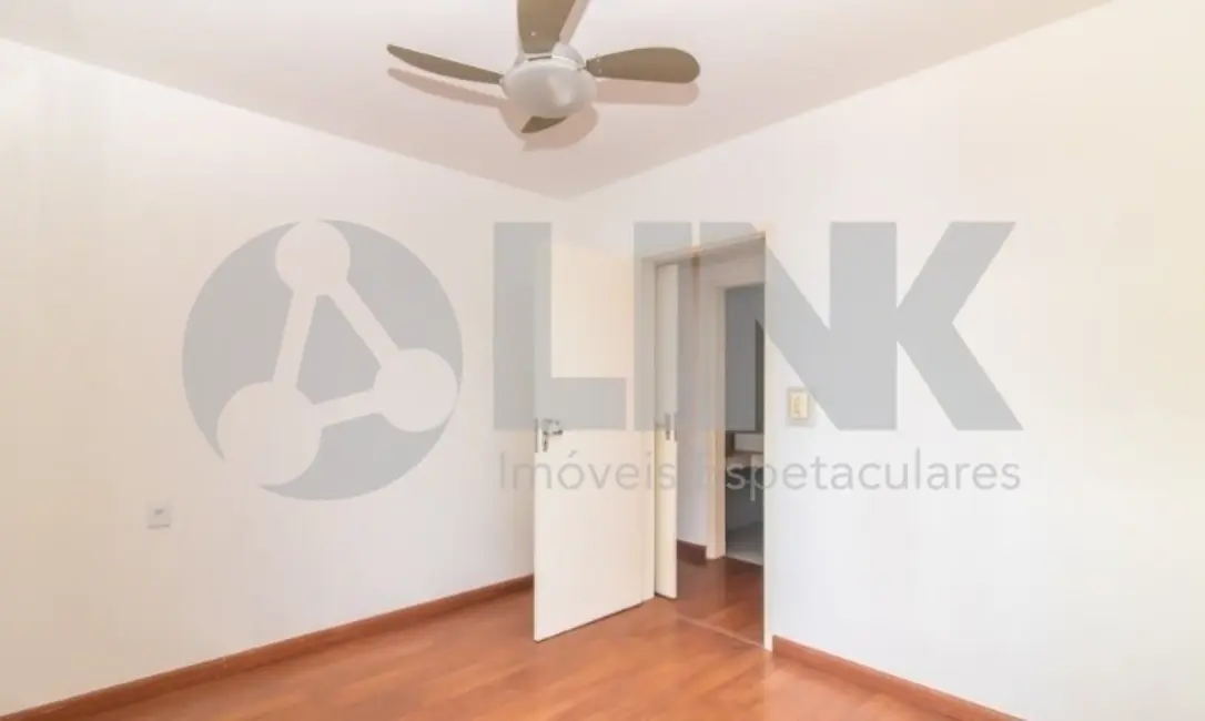 Apartamento com 3 quartos à venda, 106m2 em Petrópolis, Porto Alegre - RS - imagem 9 Foto 9 de Apartamento com 3 quartos à venda, 106m2 em Petrópolis, Porto Alegre - RS
