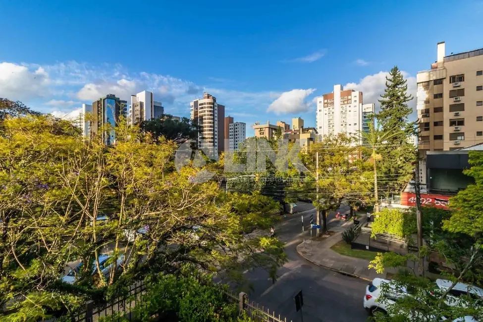 Apartamento com 4 quartos à venda, 251m2 em Bela Vista, Porto Alegre - RS - imagem 7 Foto 7 de Apartamento com 4 quartos à venda, 251m2 em Bela Vista, Porto Alegre - RS