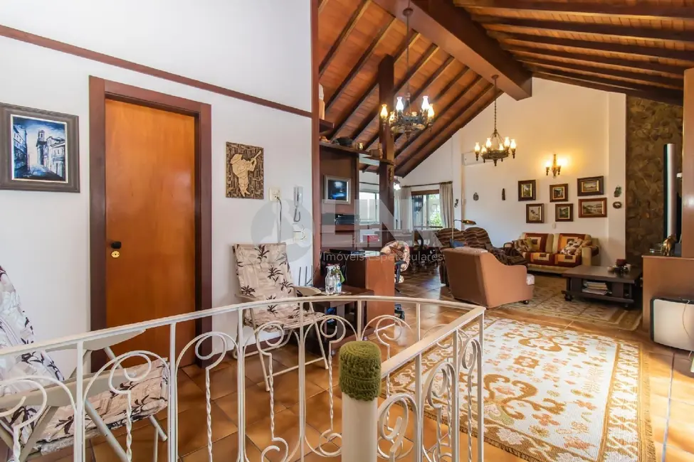 Apartamento com 3 quartos à venda, 225m2 em Auxiliadora, Porto Alegre - RS - imagem 4 Foto 4 de Apartamento com 3 quartos à venda, 225m2 em Auxiliadora, Porto Alegre - RS