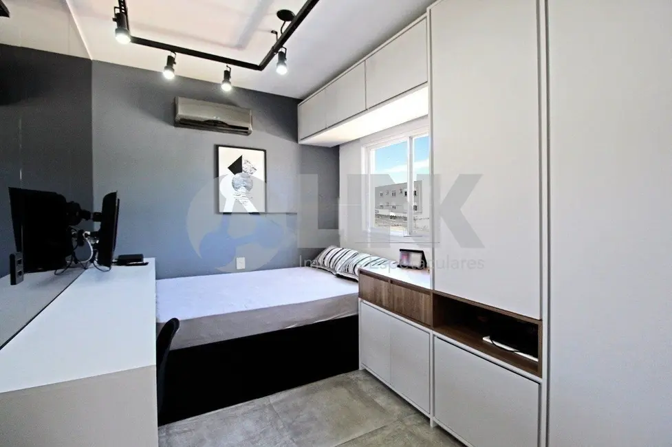 Foto 9 de Apartamento com 3 quartos à venda, 75m2 em Jardim Carvalho, Porto Alegre - RS