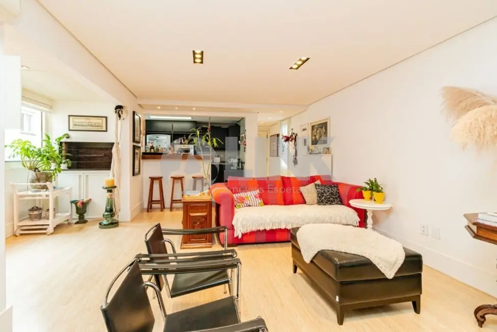 Apartamento com 3 quartos à venda, 114m2 em Higienópolis, Porto Alegre - RS - imagem 2 Foto 2 de Apartamento com 3 quartos à venda, 114m2 em Higienópolis, Porto Alegre - RS