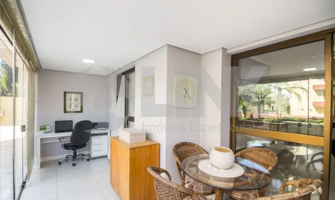 Foto 3 de Apartamento com 3 quartos à venda, 148m2 em Tristeza, Porto Alegre - RS