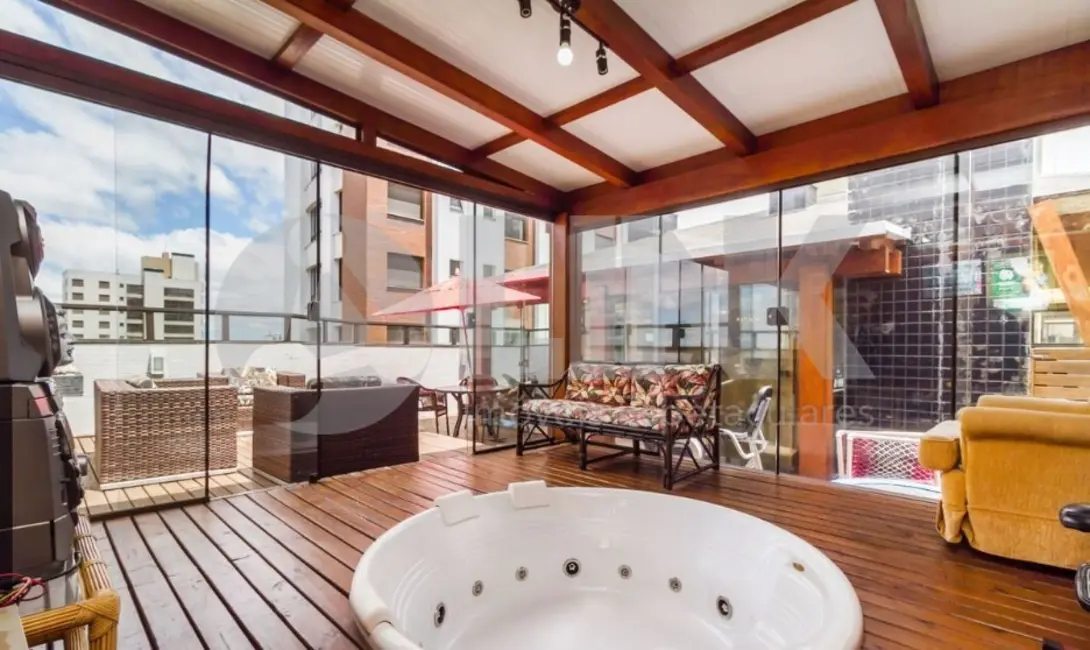 Apartamento com 3 quartos à venda, 245m2 em Bela Vista, Porto Alegre - RS - imagem 1 Foto 1 de Apartamento com 3 quartos à venda, 245m2 em Bela Vista, Porto Alegre - RS