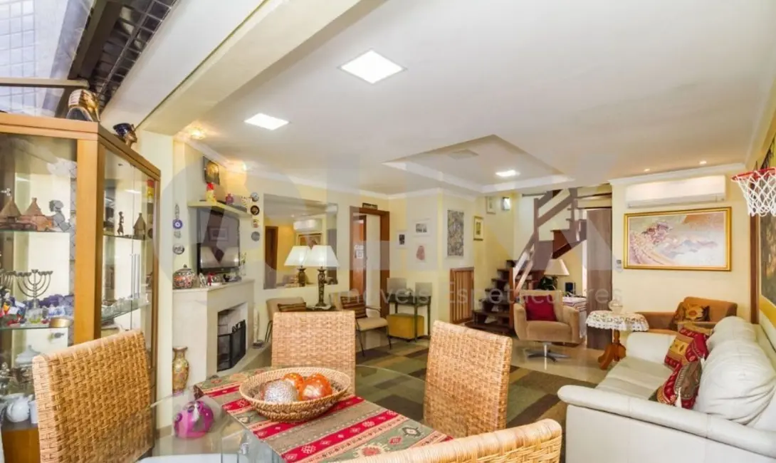 Apartamento com 3 quartos à venda, 245m2 em Bela Vista, Porto Alegre - RS - imagem 5 Foto 5 de Apartamento com 3 quartos à venda, 245m2 em Bela Vista, Porto Alegre - RS