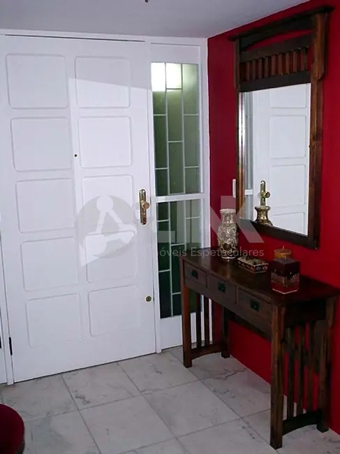 Casa com 5 quartos à venda, 392m2 em Chácara das Pedras, Porto Alegre - RS - imagem 5 Foto 5 de Casa com 5 quartos à venda, 392m2 em Chácara das Pedras, Porto Alegre - RS