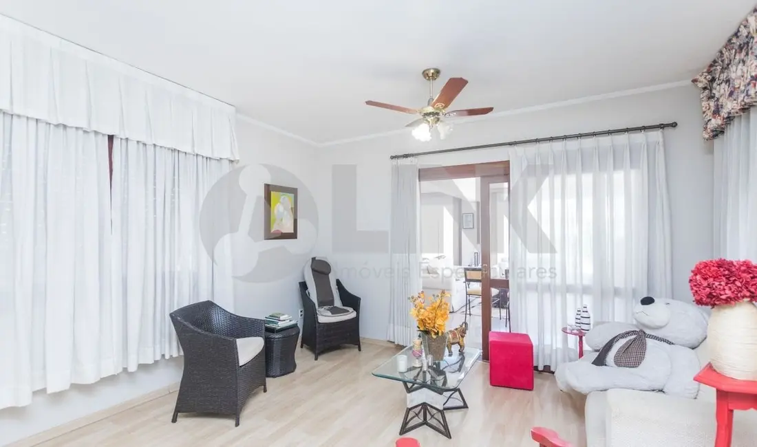 Foto 6 de Casa com 3 quartos à venda, 316m2 em Jardim Lindóia, Porto Alegre - RS