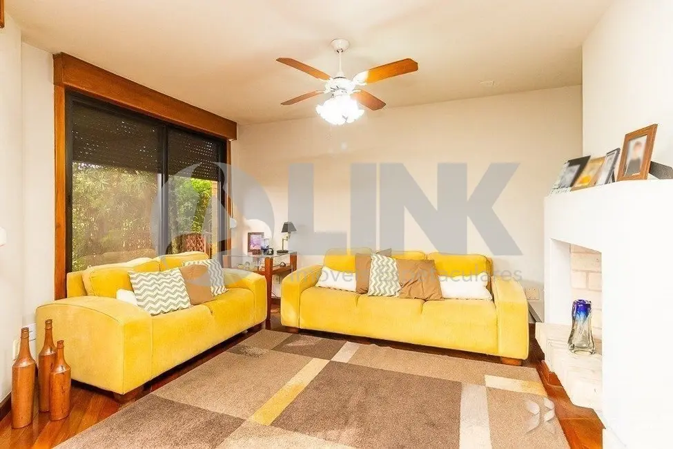 Foto 9 de Casa de Condomínio com 3 quartos à venda, 360m2 em Cristal, Porto Alegre - RS