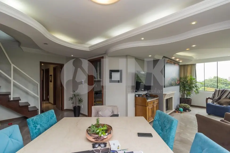 Foto 1 de Apartamento com 3 quartos à venda, 215m2 em Vila Ipiranga, Porto Alegre - RS