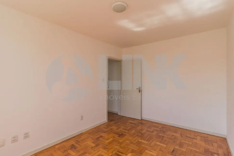 Apartamento com 2 quartos à venda, 68m2 em Auxiliadora, Porto Alegre - RS - imagem 9 Foto 9 de Apartamento com 2 quartos à venda, 68m2 em Auxiliadora, Porto Alegre - RS