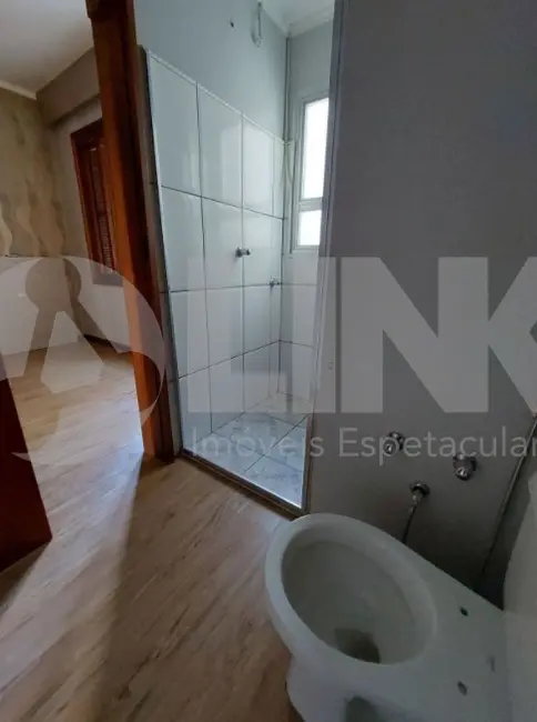 Apartamento com 2 quartos à venda, 117m2 em Moinhos de Vento, Porto Alegre - RS - imagem 8 Foto 8 de Apartamento com 2 quartos à venda, 117m2 em Moinhos de Vento, Porto Alegre - RS