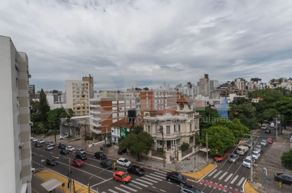 Apartamento com 3 quartos à venda, 130m2 em Moinhos de Vento, Porto Alegre - RS - imagem 5 Foto 5 de Apartamento com 3 quartos à venda, 130m2 em Moinhos de Vento, Porto Alegre - RS