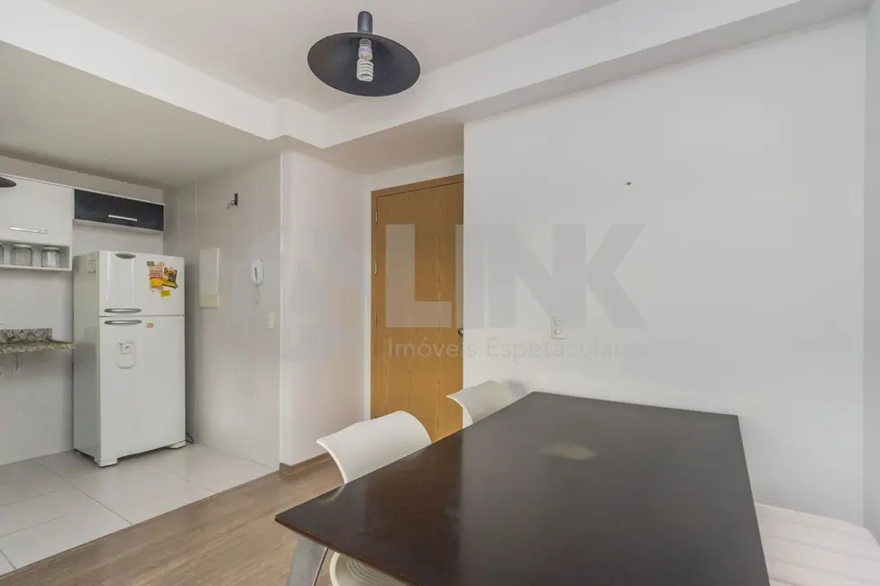 Foto 9 de Apartamento com 2 quartos à venda, 69m2 em Passo da Areia, Porto Alegre - RS