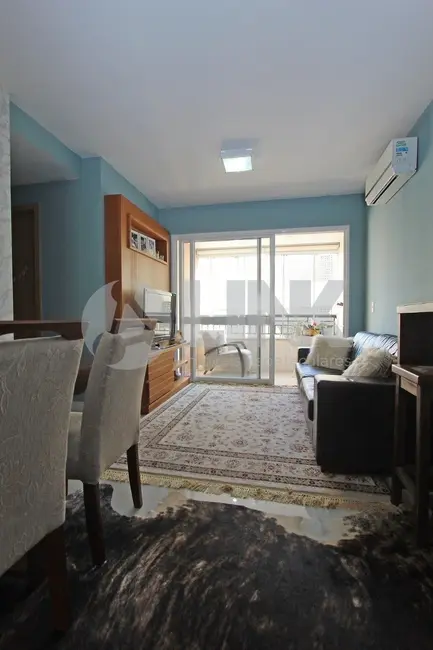 Apartamento com 2 quartos à venda, 69m2 em Passo da Areia, Porto Alegre - RS - imagem 5 Foto 5 de Apartamento com 2 quartos à venda, 69m2 em Passo da Areia, Porto Alegre - RS