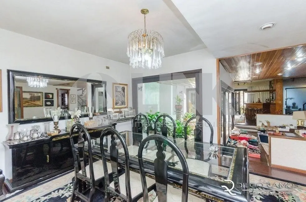Casa com 5 quartos à venda, 530m2 em Jardim Lindóia, Porto Alegre - RS - imagem 5 Foto 5 de Casa com 5 quartos à venda, 530m2 em Jardim Lindóia, Porto Alegre - RS