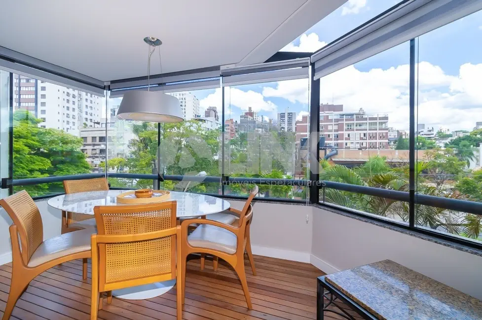 Apartamento com 2 quartos à venda, 134m2 em Petrópolis, Porto Alegre - RS - imagem 9 Foto 9 de Apartamento com 2 quartos à venda, 134m2 em Petrópolis, Porto Alegre - RS