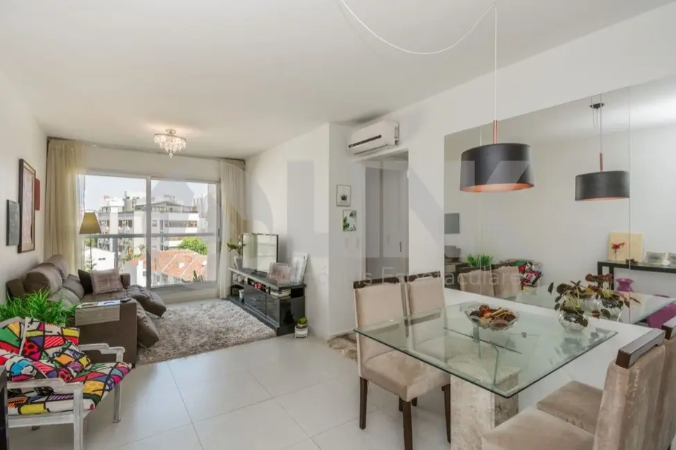 Foto 1 de Apartamento com 2 quartos à venda, 66m2 em Rio Branco, Porto Alegre - RS
