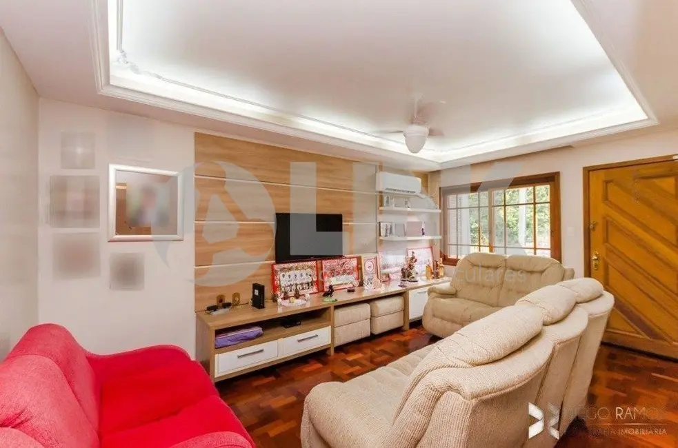 Foto 1 de Casa com 4 quartos à venda, 245m2 em Jardim Itu, Porto Alegre - RS